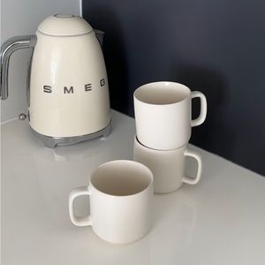 Stoneware Mugs